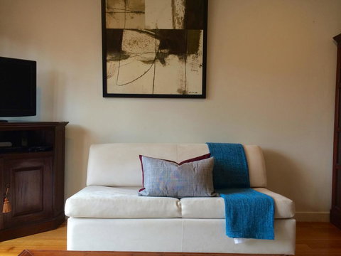 Cloisters - Accommodation Newcastle 5