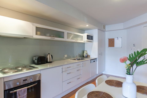 Cloisters - Accommodation Newcastle 3