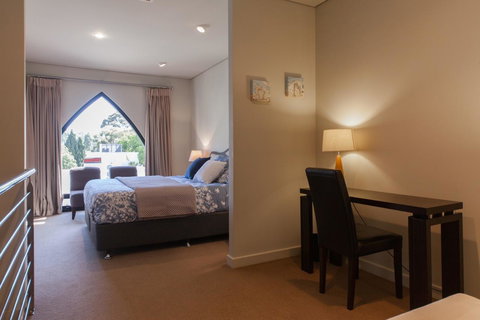 Cloisters - Accommodation Newcastle 12