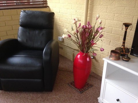 â˜… Stylish Family Home! â˜… - Accommodation Newcastle 4