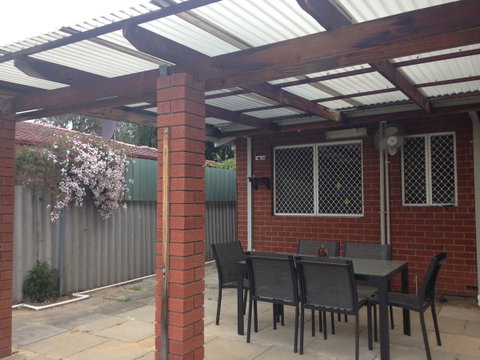 â˜… Stylish Family Home! â˜… - Accommodation Newcastle 24