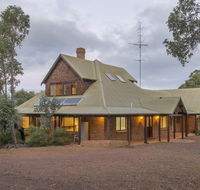 212 Yungarra - Accommodation Newcastle