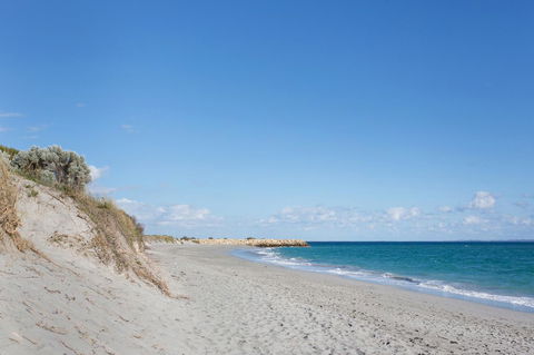 Beachside Living - South Fremantle - Accommodation Newcastle 21