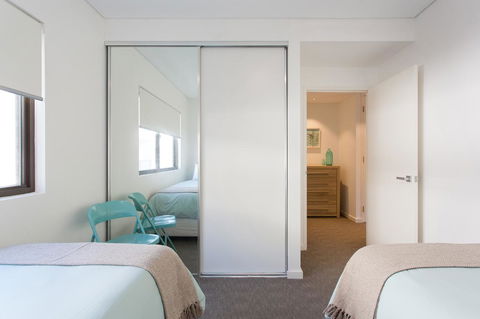 Beachside Living - South Fremantle - Accommodation Newcastle 8
