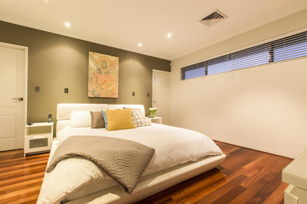 Ardross WA Accommodation Newcastle