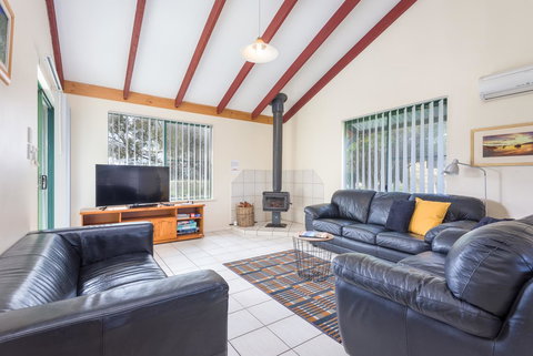 Surfside Ocean Beach Denmark Holiday Accommodation - Accommodation Newcastle 41