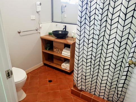 Adamsons Riverside Accommodation - Accommodation Newcastle 11