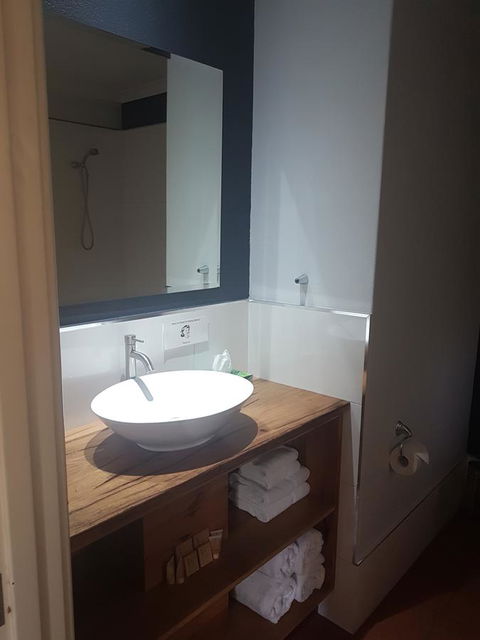 Adamsons Riverside Accommodation - Accommodation Newcastle 4