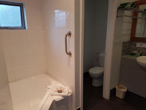 Adamsons Riverside Accommodation - Accommodation Newcastle 36