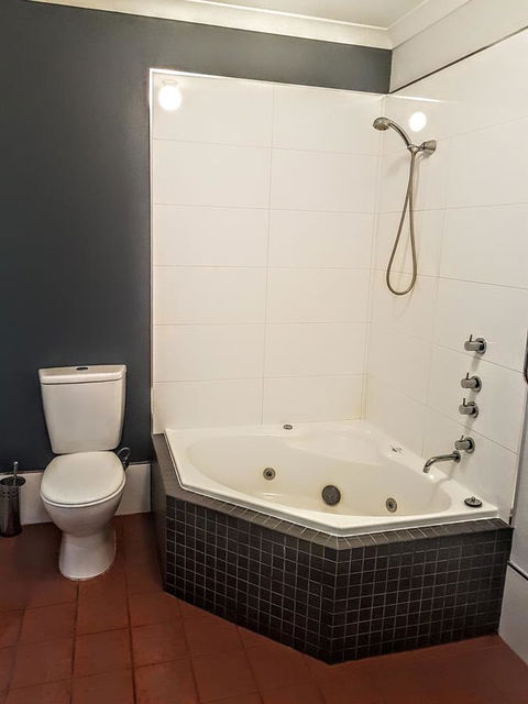 Adamsons Riverside Accommodation - Accommodation Newcastle 3