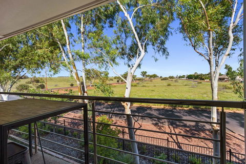 Latitude20 The Dunes - Accommodation Newcastle 15