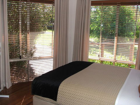 Celestine Retreat - Accommodation Newcastle 18