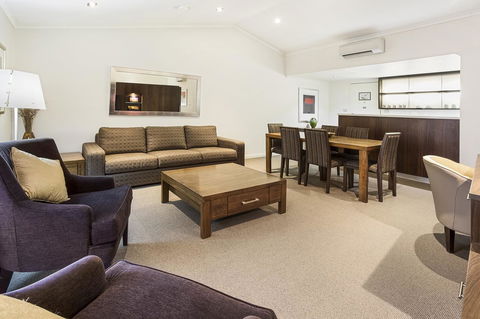 Karratha International Hotel - Accommodation Newcastle 3
