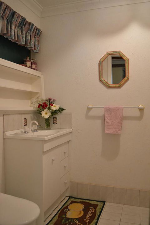 Palms Bed & Breakfast - Accommodation Newcastle 18