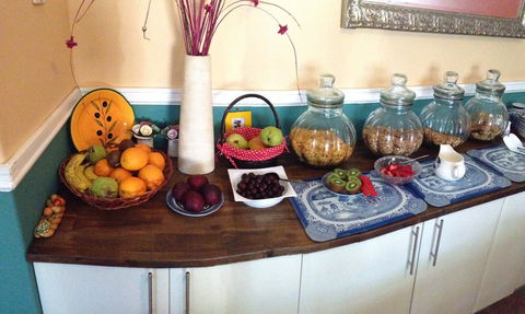 Palms Bed & Breakfast - Accommodation Newcastle 11