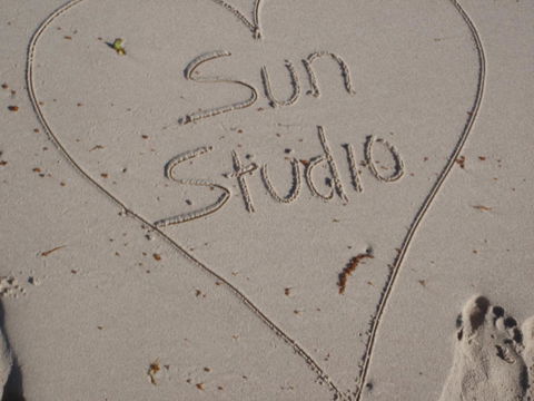 Sun Studio - Accommodation Newcastle 24