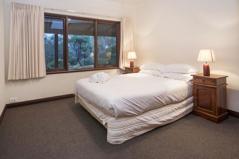 53 Martina Drive - Accommodation Newcastle 22