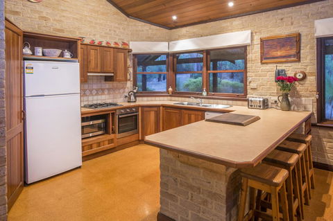 53 Martina Drive - Accommodation Newcastle 17