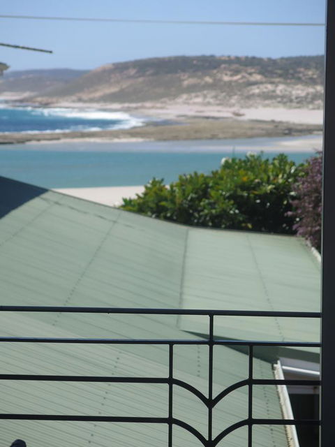 Kalbarri Riverfront Unit - Accommodation Newcastle 5