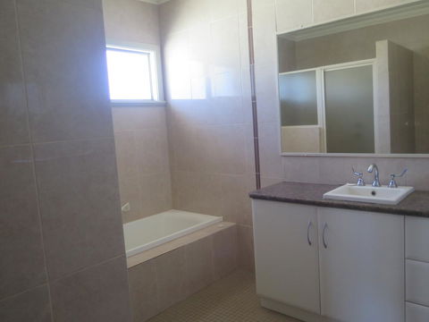 Kalbarri Riverfront Unit - Accommodation Newcastle 11