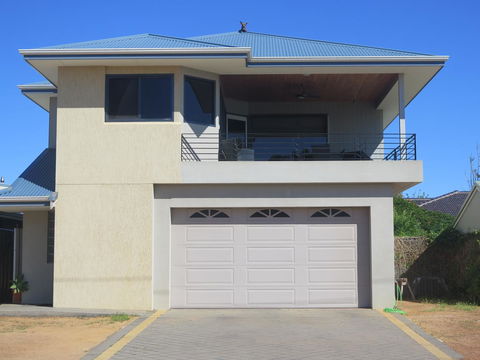 Kalbarri Riverfront Unit - Accommodation Newcastle 3