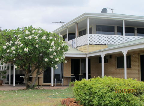 Kalbarri Riverfront Unit - Accommodation Newcastle 2