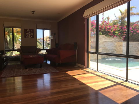 Le Boulevard - Accommodation Newcastle 9