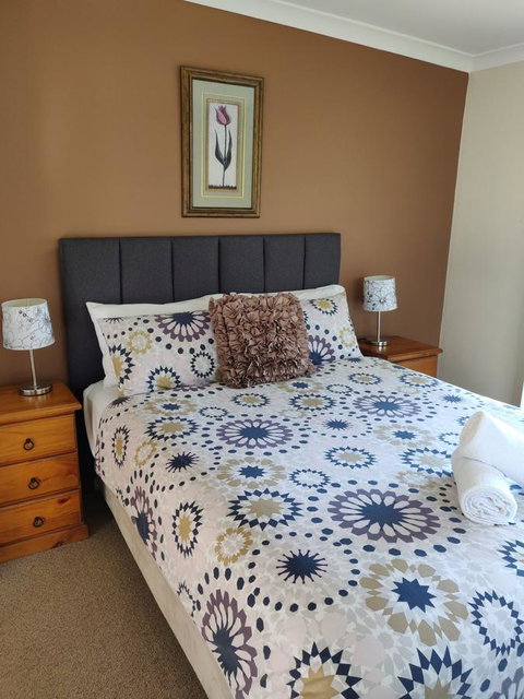 Chalets On Frenchman - Accommodation Newcastle 1