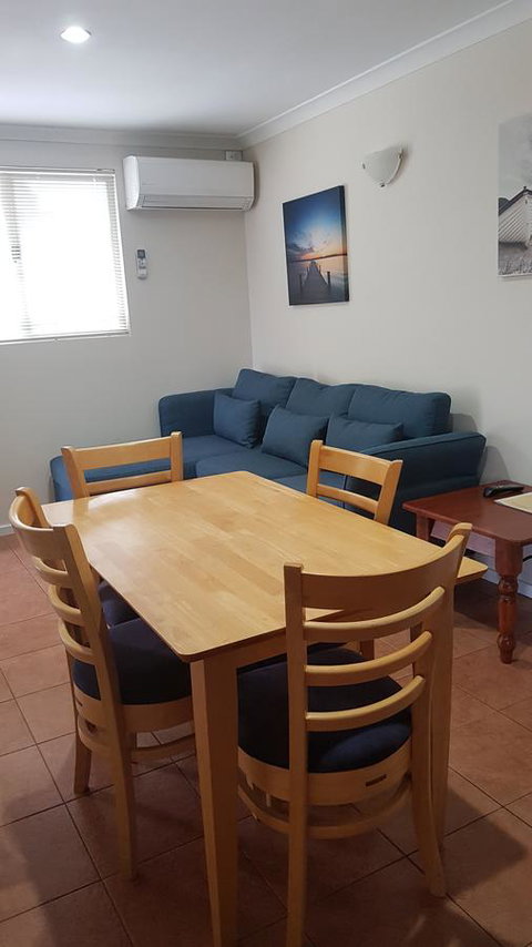 Chalets On Frenchman - Accommodation Newcastle 9