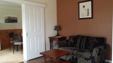 Chalets On Frenchman - Accommodation Newcastle 28