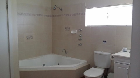 Chalets On Frenchman - Accommodation Newcastle 17