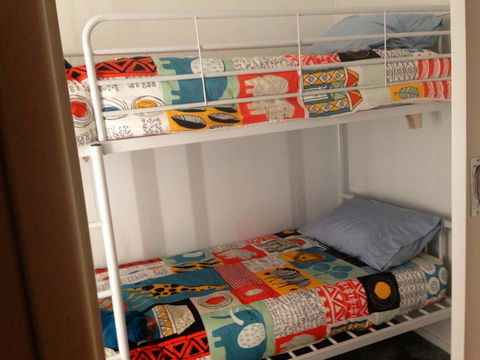 Lemon Tree Lodge - Accommodation Newcastle 4