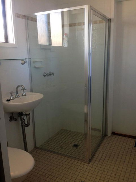 Lemon Tree Lodge - Accommodation Newcastle 5