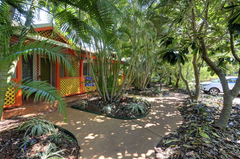 Habitat Resort - Accommodation Newcastle 3