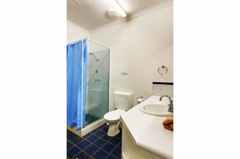 Habitat Resort - Accommodation Newcastle 11