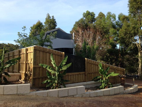Dunsborough Barn Stay - Accommodation Newcastle 0