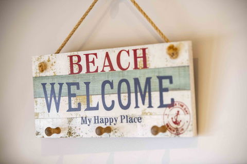 Magnificent Beach Retreat - Accommodation Newcastle 4