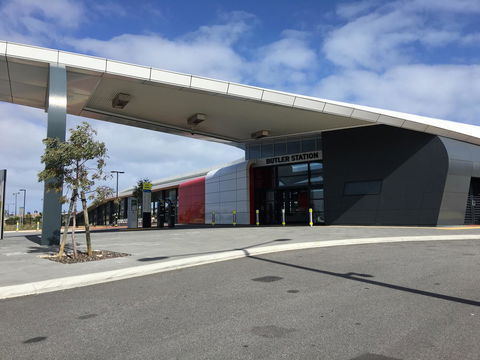 Magnificent Beach Retreat - Accommodation Newcastle 41