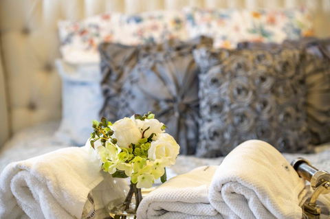 Magnificent Beach Retreat - Accommodation Newcastle 8