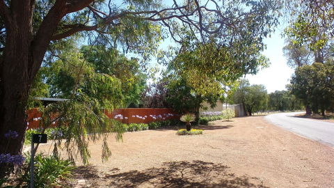 Windfall Estate Vineyard Cottage - Accommodation Newcastle 12