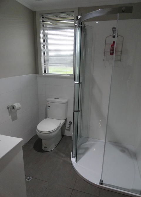 Windfall Estate Vineyard Cottage - Accommodation Newcastle 7