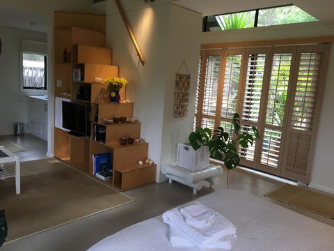 DESIGNER'S STUDIO - Accommodation Newcastle 4