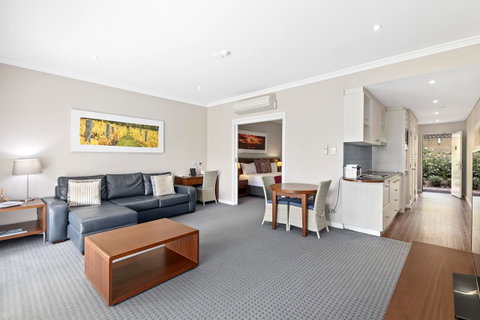 Caves House Hotel & Apartments Yallingup - Accommodation Newcastle 19