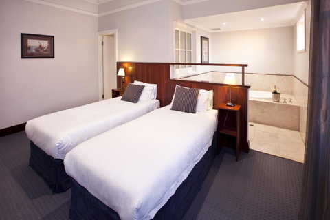 Caves House Hotel & Apartments Yallingup - Accommodation Newcastle 41