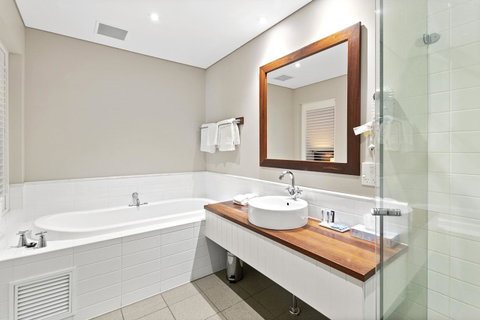 Caves House Hotel & Apartments Yallingup - Accommodation Newcastle 17