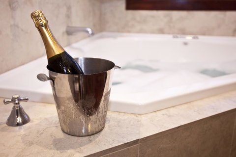 Caves House Hotel & Apartments Yallingup - Accommodation Newcastle 1
