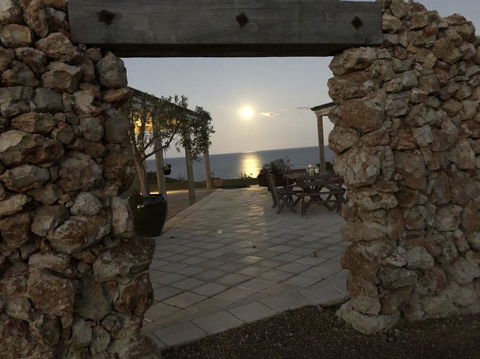 Bremer Bay B&B - Accommodation Newcastle 3