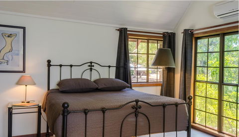 Sienna Lodge - Accommodation Newcastle 1