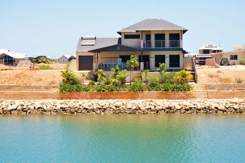 27 Corella Court - Accommodation Newcastle 0