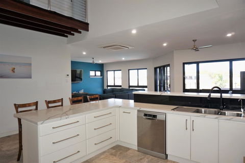 27 Corella Court - Accommodation Newcastle 3